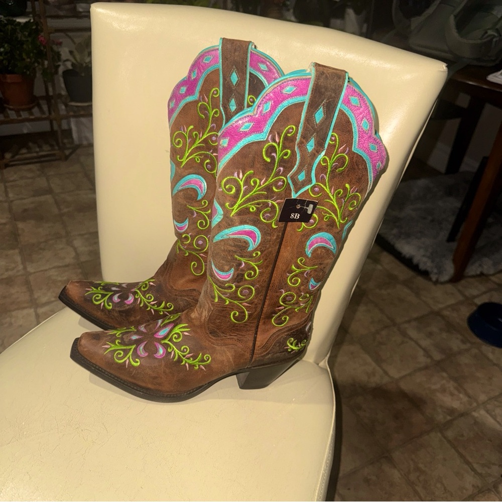 Sterling River colorful design boots. New with tags with price of $399. Size 8B